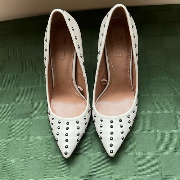 Zara Heels with studs - Picture 1 of 12